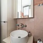 Val Apartman *
