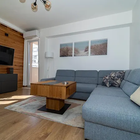Val Apartman