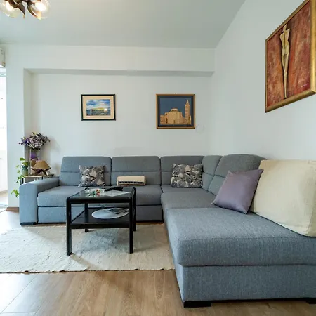 Val Apartment *