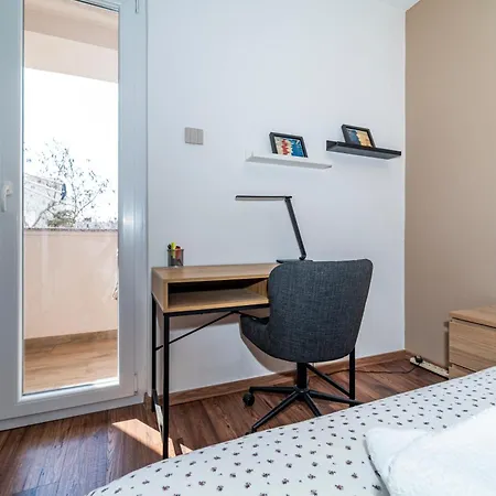 Val Apartment *